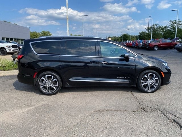 Certified 2022 Chrysler Pacifica Pinnacle with VIN 2C4RC3PGXNR130125 for sale in Highland, MI