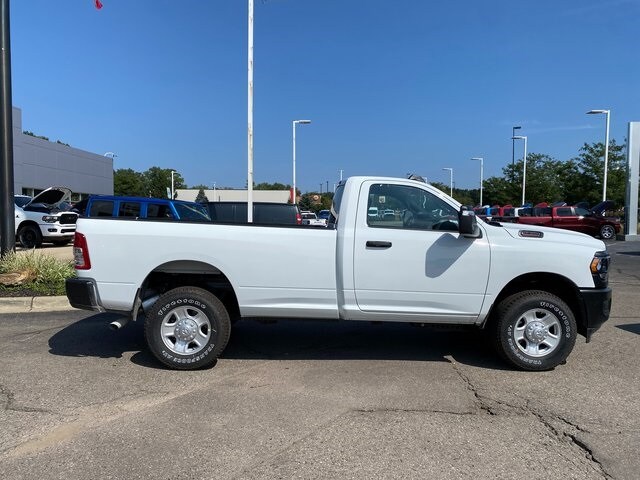 2024 Ram 2500 Tradesman photo 2