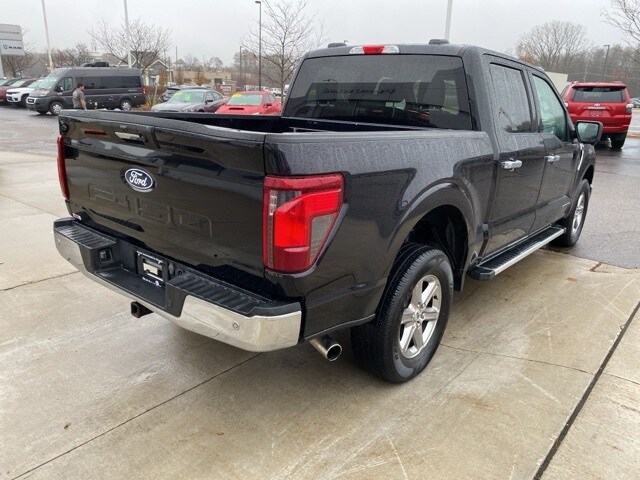 2024 Ford F-150 XLT photo 3