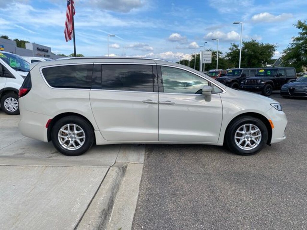 Used 2021 Chrysler Pacifica Van Passenger Van