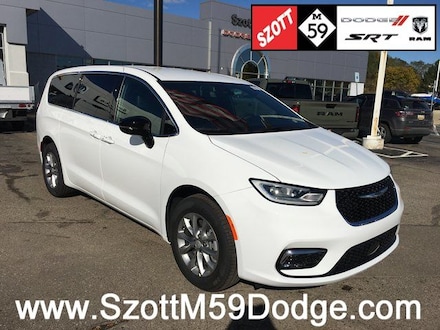 2026 Chrysler Pacifica Select Passenger Van