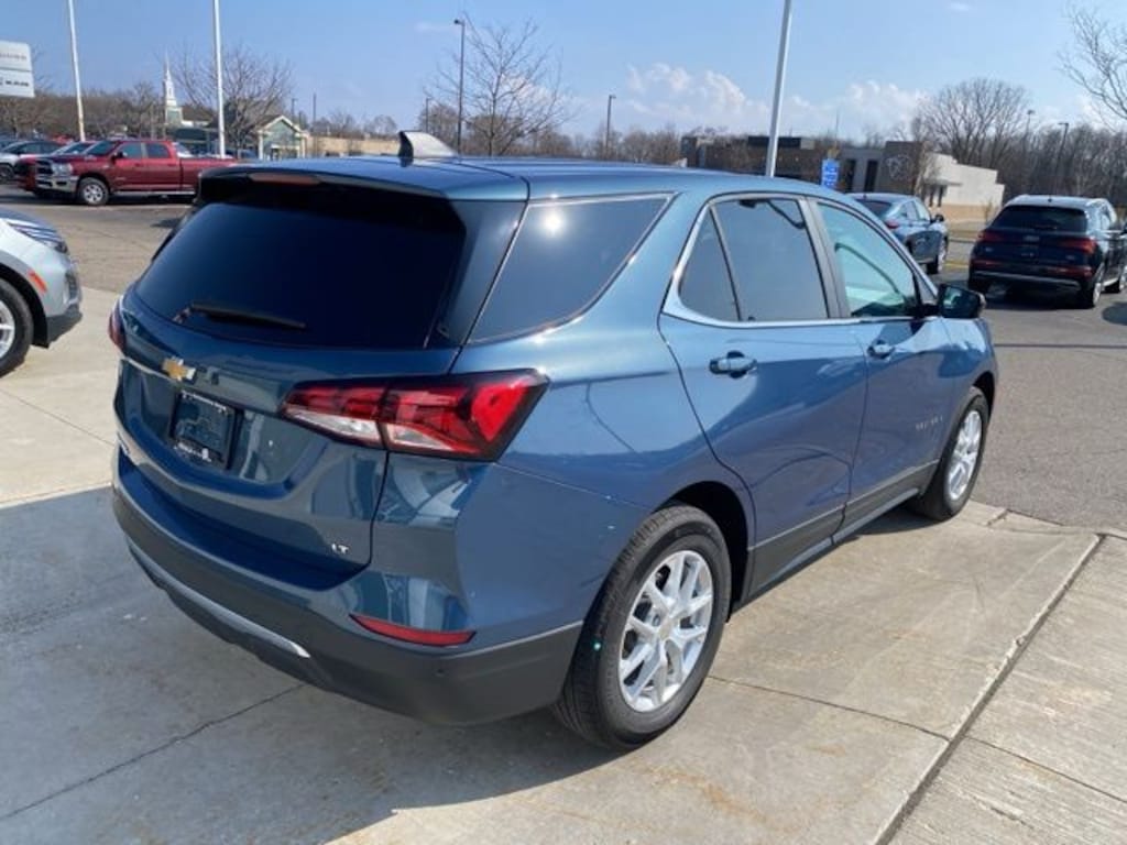 Used 2024 Chevrolet Equinox SUV