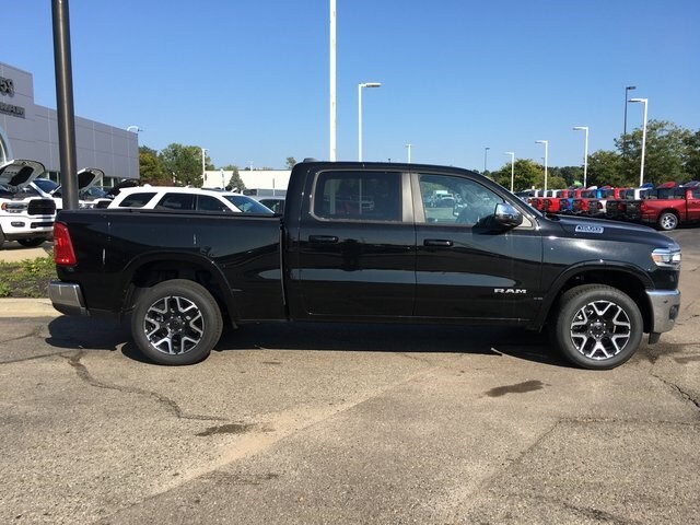 2025 Ram 1500 Laramie photo 2