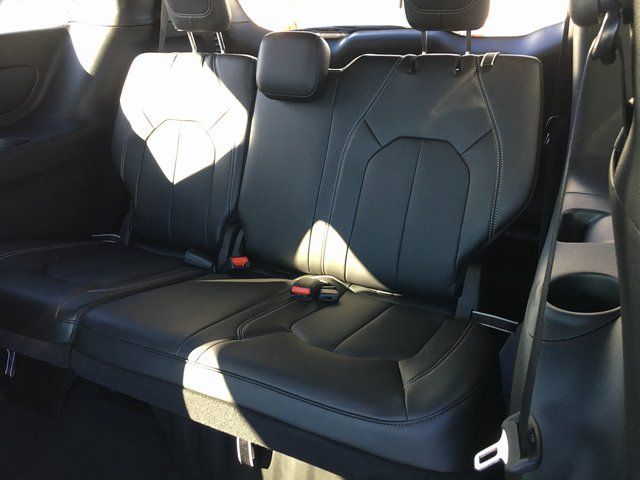 2026 Chrysler Pacifica Select - Photo 23