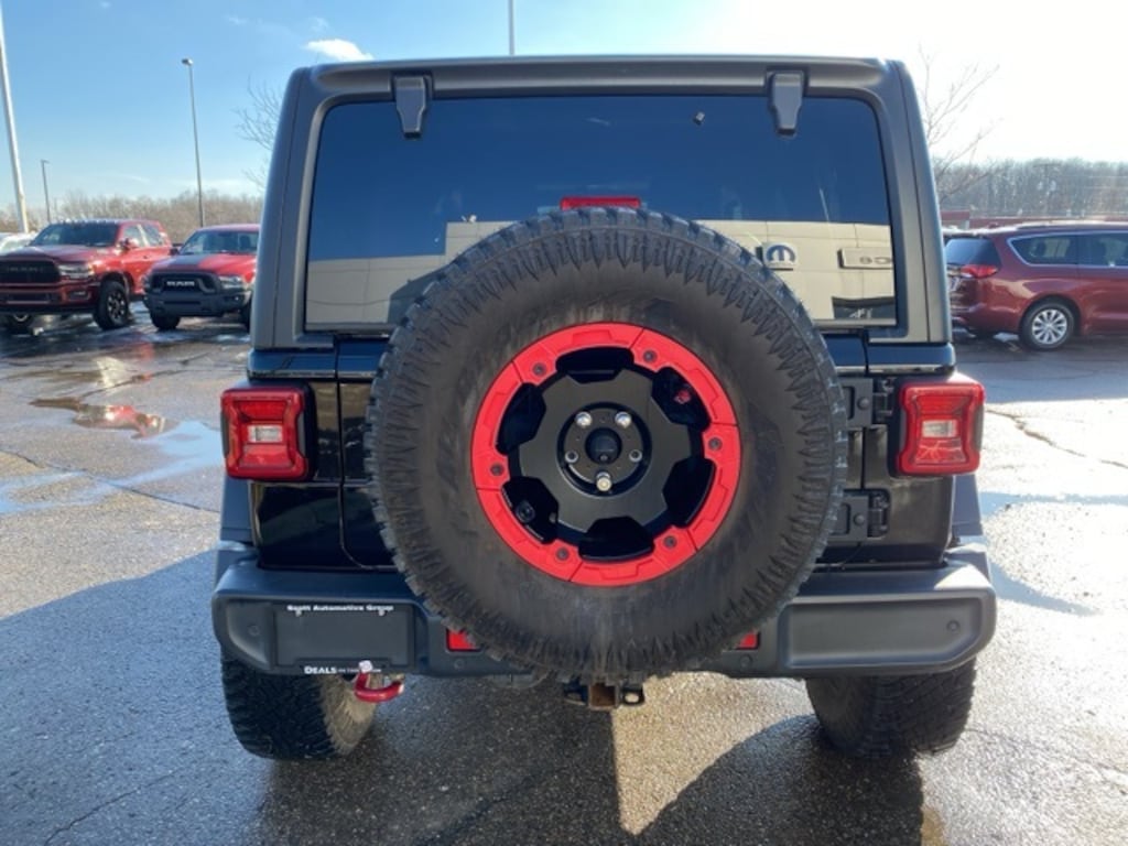 Used 2018 Jeep Wrangler Unlimited Rubicon SUV