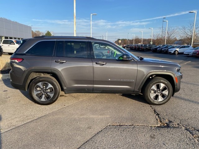 2022 Jeep Grand Cherokee Limited 4xe photo 2