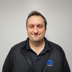 Staff member Thomas Nelson from ID_09e900