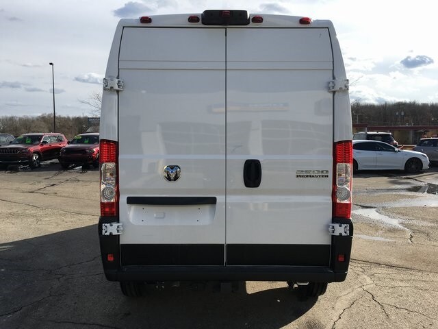 2025 Ram ProMaster 2500 photo 4