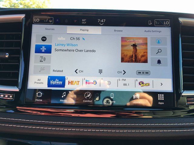 2026 Chrysler Pacifica Select - Photo 17