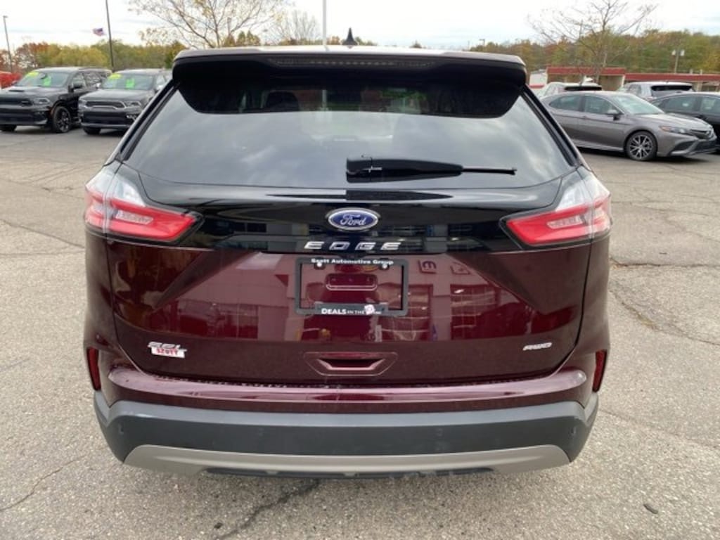 Used 2024 Ford Edge SEL SUV