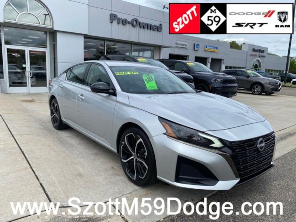 Used 2024 Nissan Altima Sedan