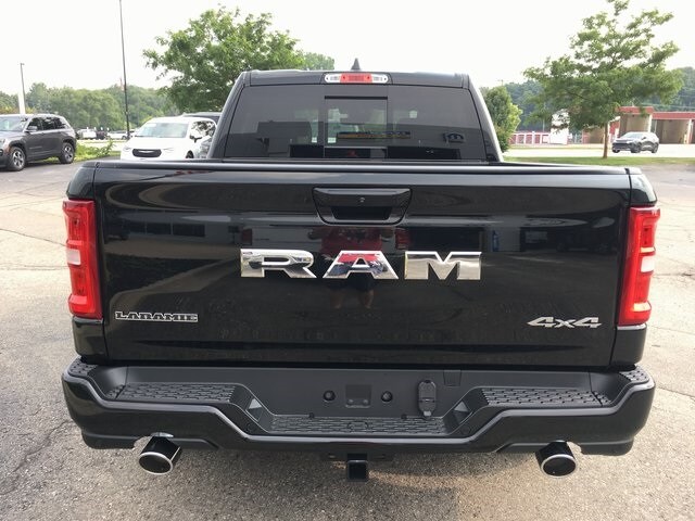 2026 Ram 1500 Laramie photo 4
