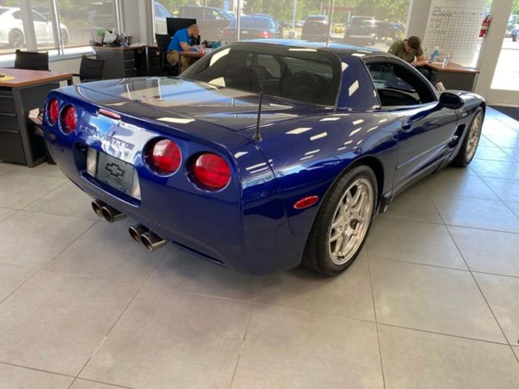 Used 2004 Chevrolet Corvette Coupe