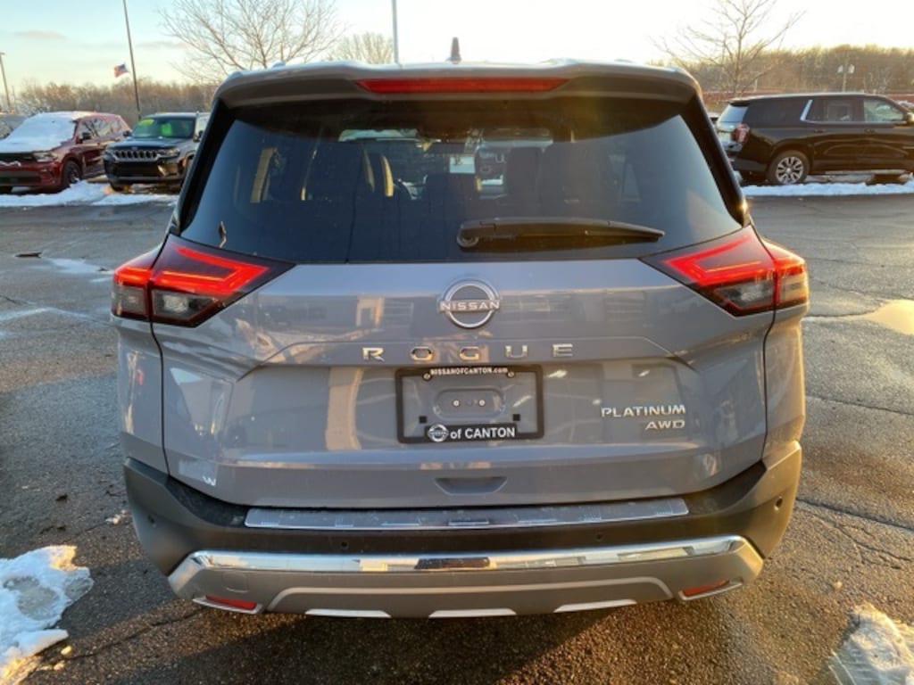 Used 2023 Nissan Rogue Platinum SUV