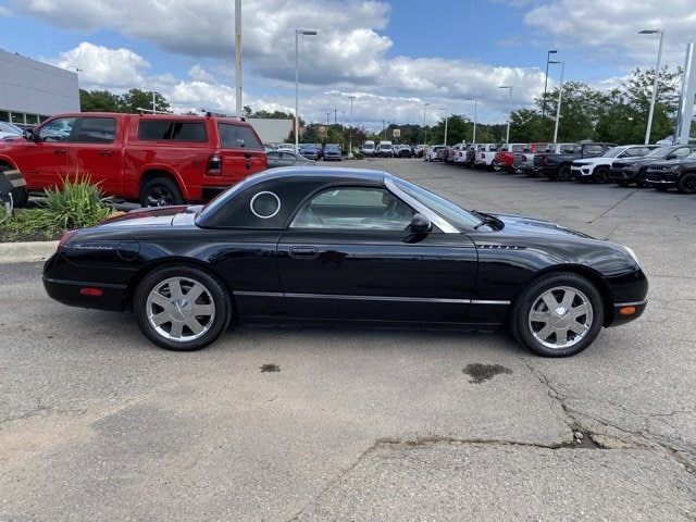 Used 2002 Ford Thunderbird Premium with VIN 1FAHP60A32Y117141 for sale in Highland, MI