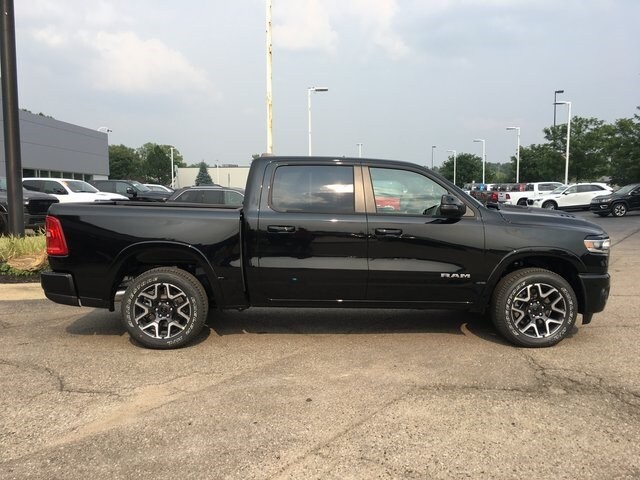 2026 Ram 1500 Laramie photo 2