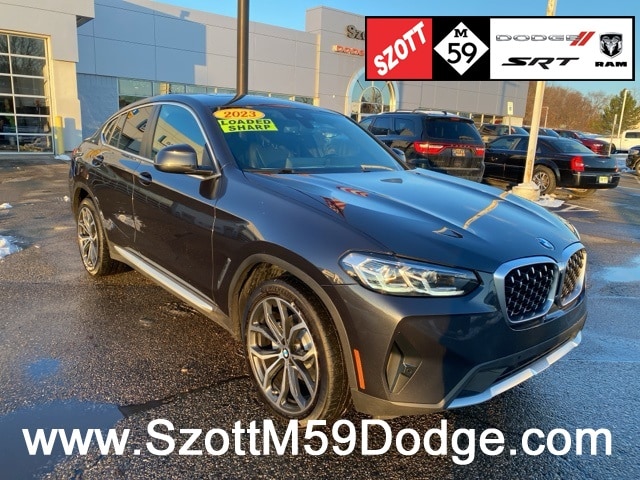 2023 BMW X4 30i's photo