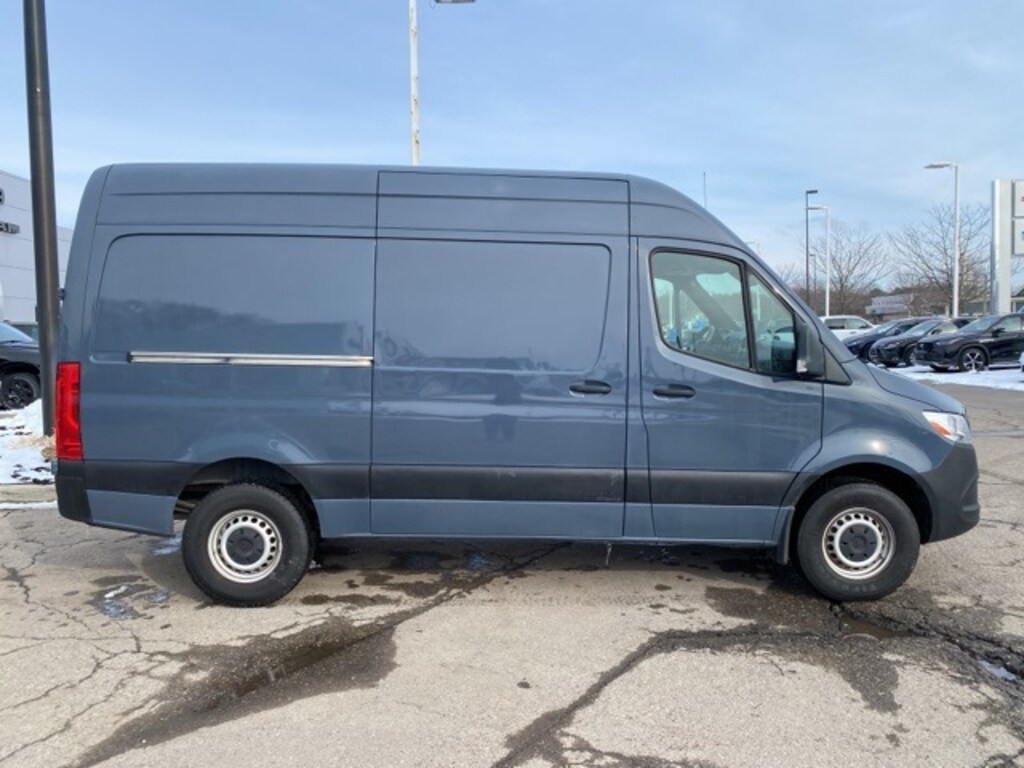 Used 2019 Mercedes-Benz Sprinter 2500 Cargo 144 WB Van Crew Van