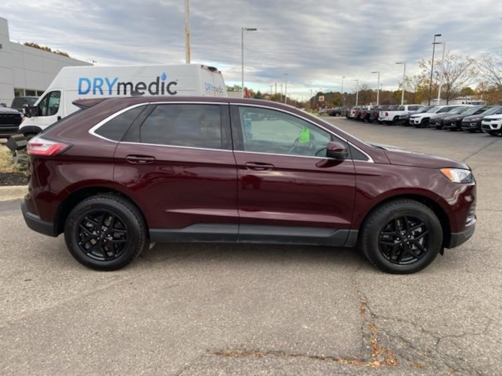 Used 2024 Ford Edge SEL SUV