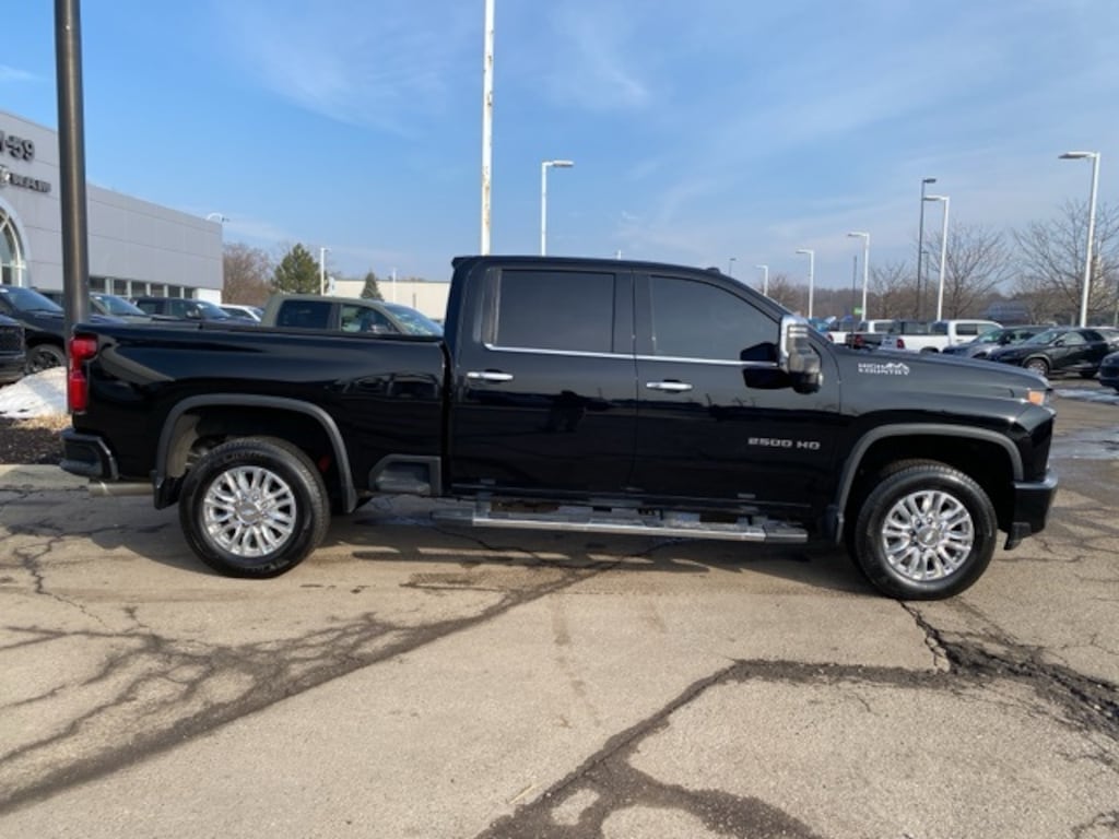 Used 2020 Chevrolet Silverado 2500HD High Country Truck Crew Cab