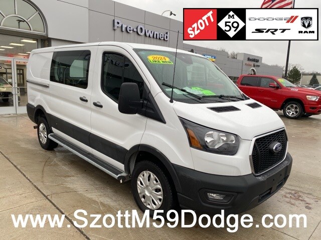 2024 Ford Transit Base's photo