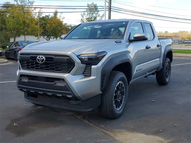 2025 Toyota Tacoma TRD Off-Road 4x4 Double Cab photo 2
