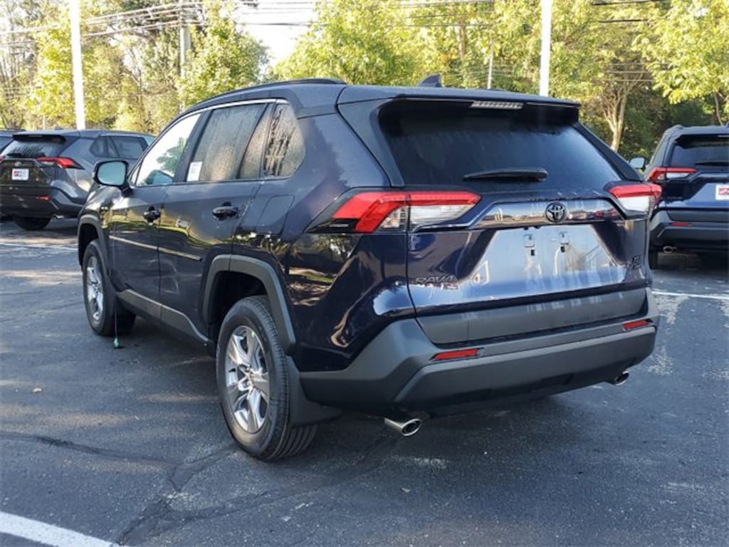 New 2025 Toyota RAV4 XLE XLE AWD SUV
