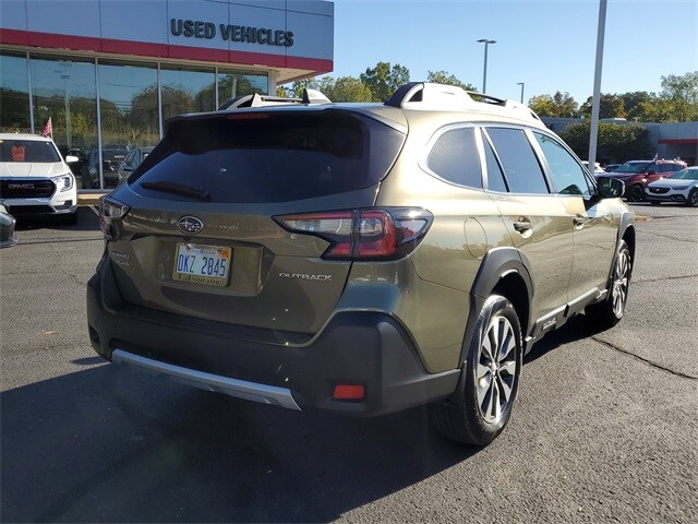2025 Subaru Outback Limited photo 2
