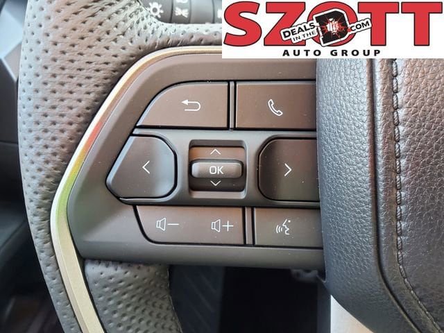 2025 Toyota Tacoma TRD Sport - Photo 20