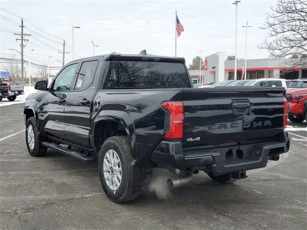 New 2026 Toyota Tacoma SR5 4X4 DOUBLE CAB