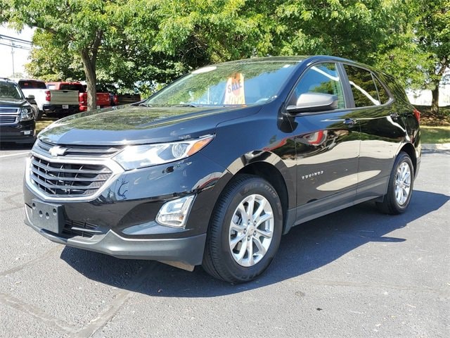 Used 2020 Chevrolet Equinox LS with VIN 2GNAXSEV0L6250003 for sale in Waterford, MI