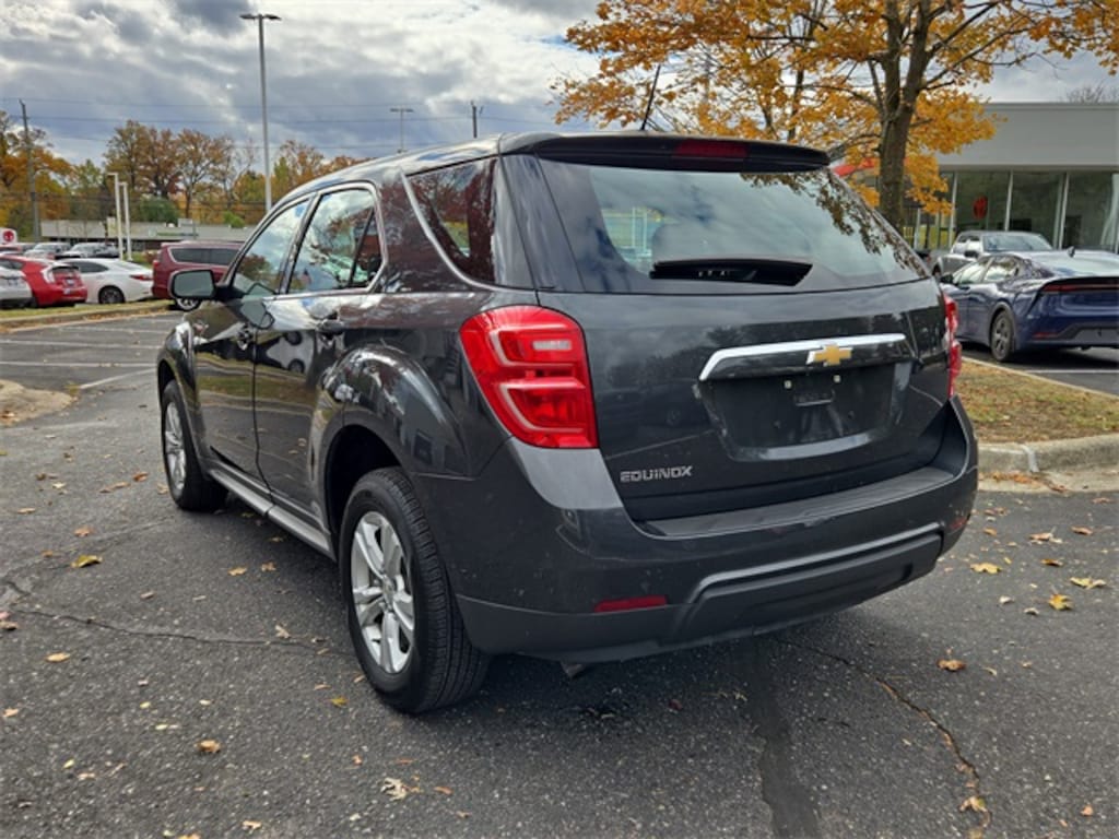 Used 2017 Chevrolet Equinox LS SUV