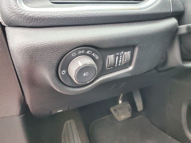 2025 Chrysler Pacifica Limited - Photo 25