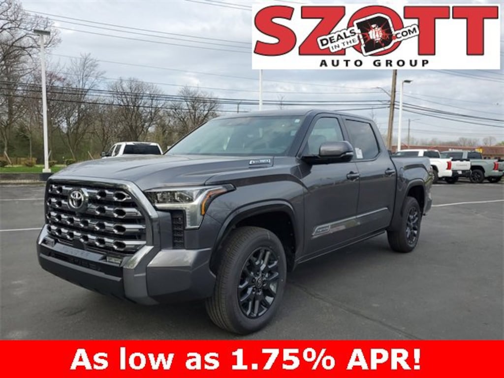 New 2025 Toyota Tundra i-FORCE MAX Platinum PLATINUM CREWMAX 5.5