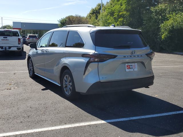 Certified 2025 Toyota Sienna XLE Van Passenger Van