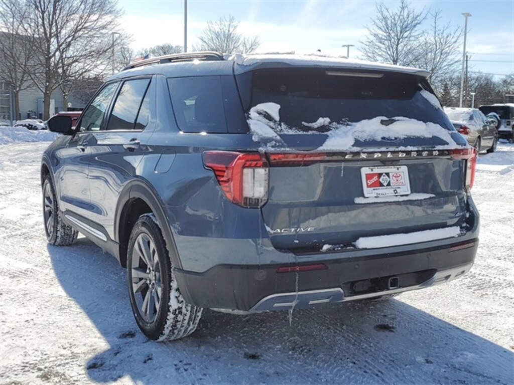 Used 2025 Ford Explorer Active SUV