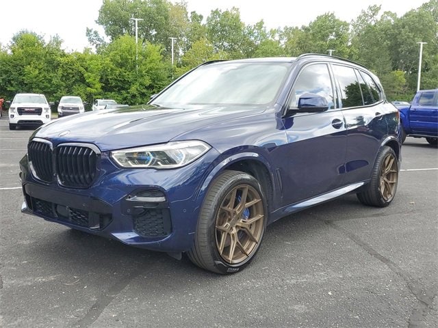 Used 2022 BMW X5 M50i with VIN 5UXJU4C09N9K47207 for sale in Waterford, MI