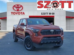 2025 Toyota Tacoma i-FORCE MAX TRD Sport 4X4 DOUBLE CAB HV