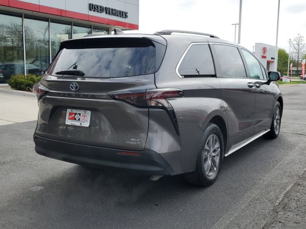 Used 2023 Toyota Sienna XLE Hybrid Van Passenger Van
