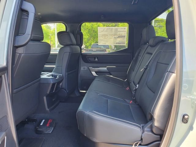 2026 Toyota Tundra SR5 - Photo 10