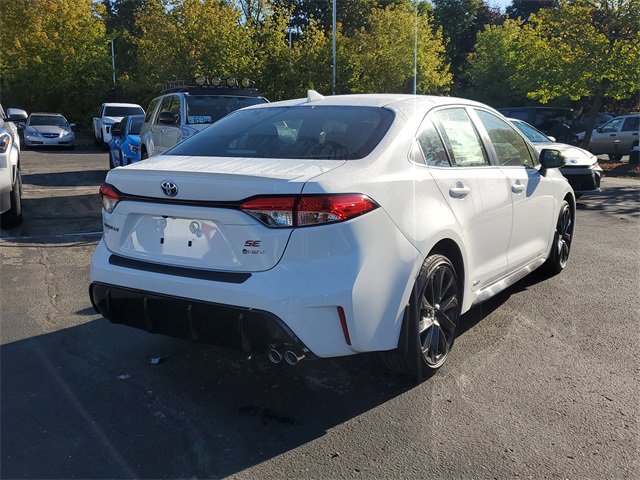 2025 Toyota Corolla Hybrid SE photo 4