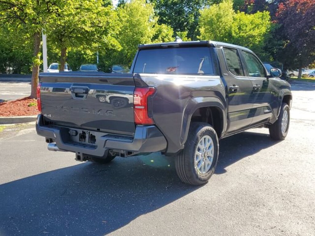New 2026 Toyota Tacoma SR5 4X4 DOUBLE CAB