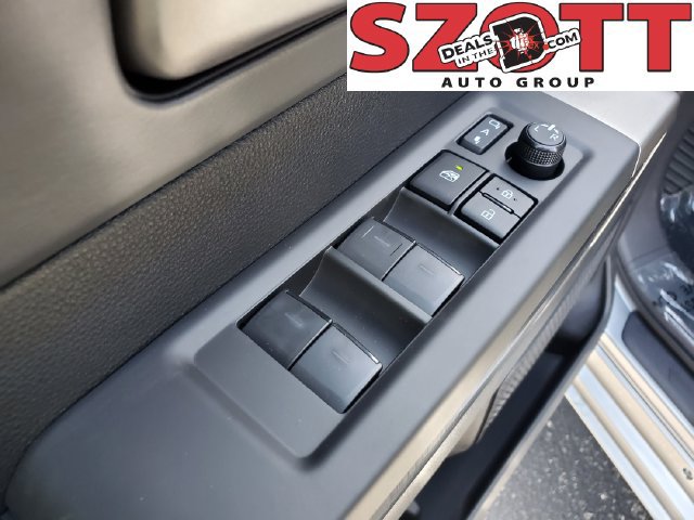 2026 Toyota Tundra Platinum - Photo 17