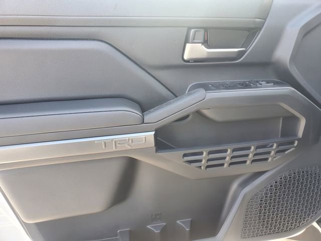 2026 Toyota Tacoma SR5 - Photo 14