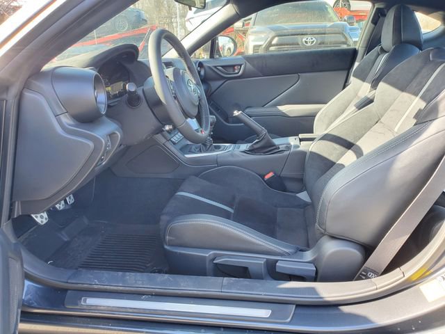 2025 Toyota GR86 Premium - Photo 13
