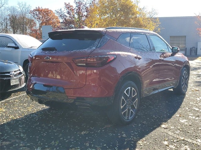 2023 Chevrolet Blazer RS photo 2