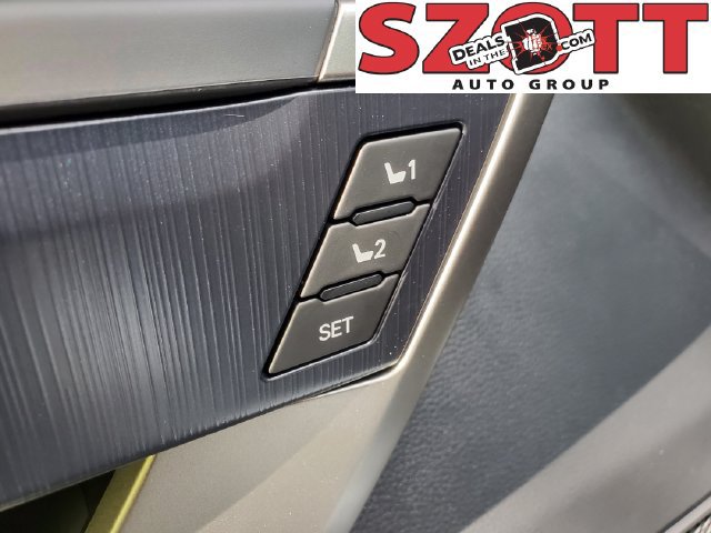 2026 Toyota Tundra Platinum - Photo 17
