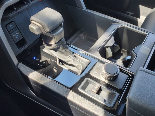 2026 Toyota Tundra SR5 - Photo 37