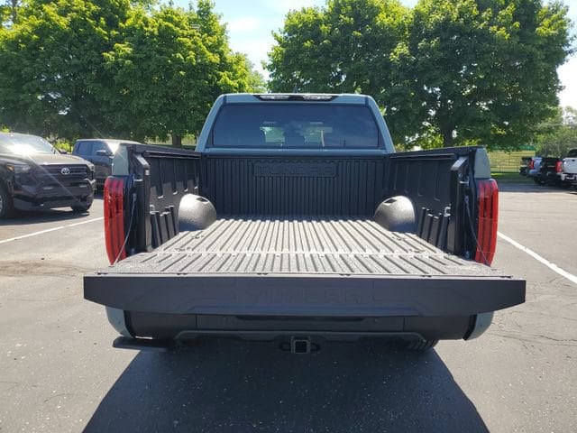 2026 Toyota Tundra SR5 - Photo 9