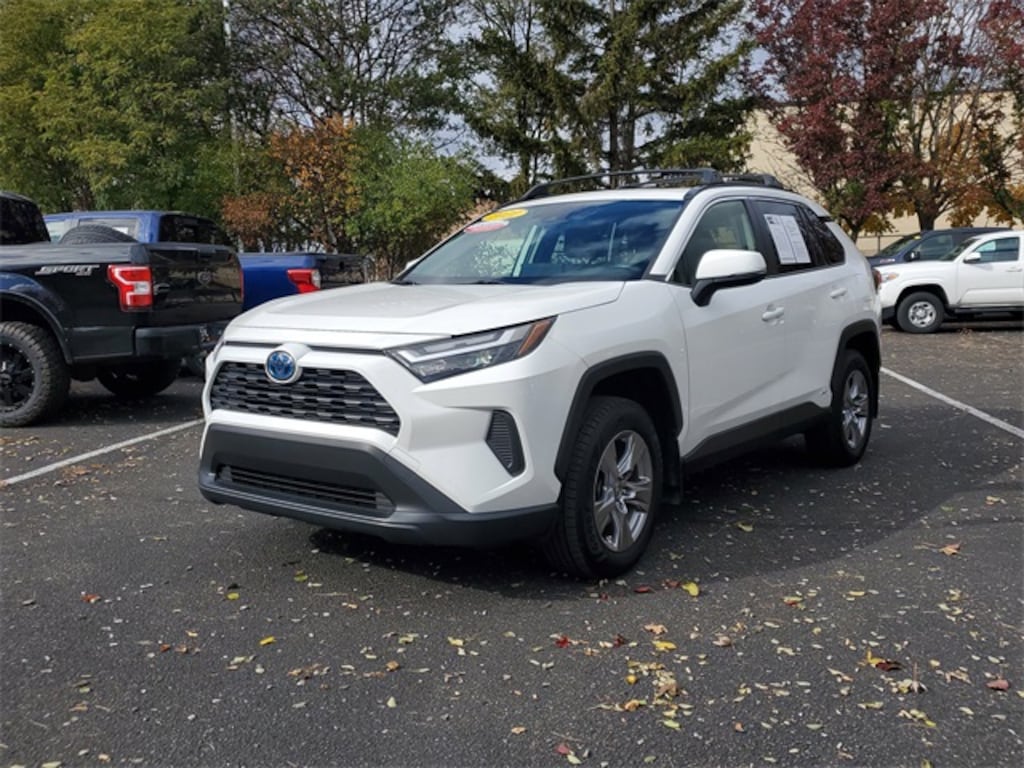 Used 2022 Toyota RAV4 Hybrid XLE SUV